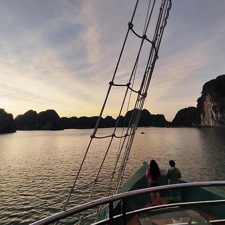 Venezia Cruises Hotel Ha Long Buitenkant foto